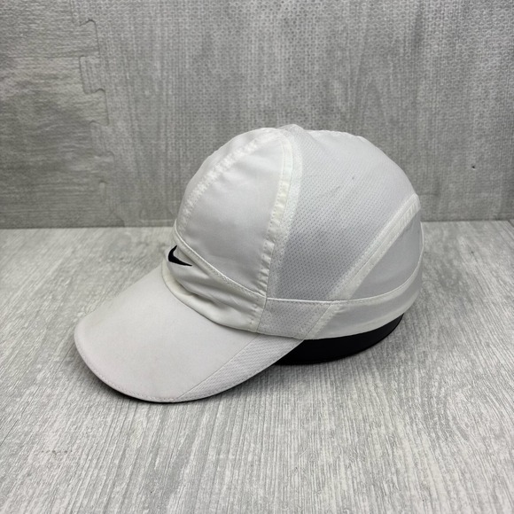 Vintage Y2K Nike Featherlight Hat Cap Strap Back White‎ Running Tailwind Dri Fit - Picture 2 of 6